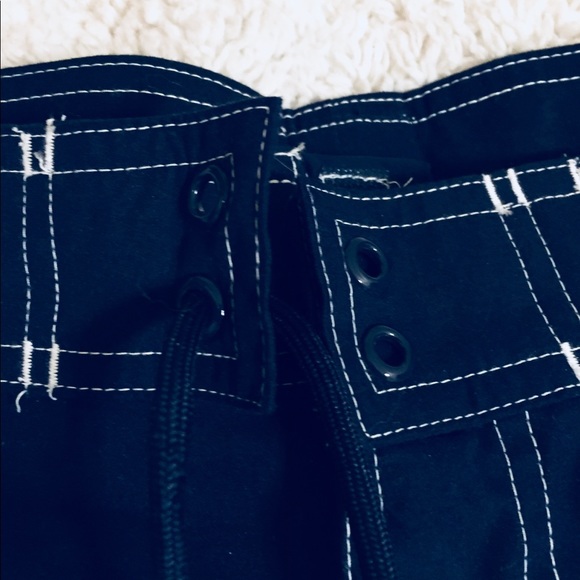 PHYSICAL SCIENCE Men’s Navy Swim Trunks, Sz 32. - Picture 5 of 8